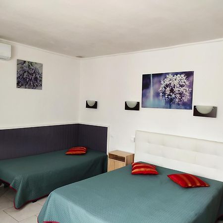Hotel Le Calypso Hyères المظهر الخارجي الصورة