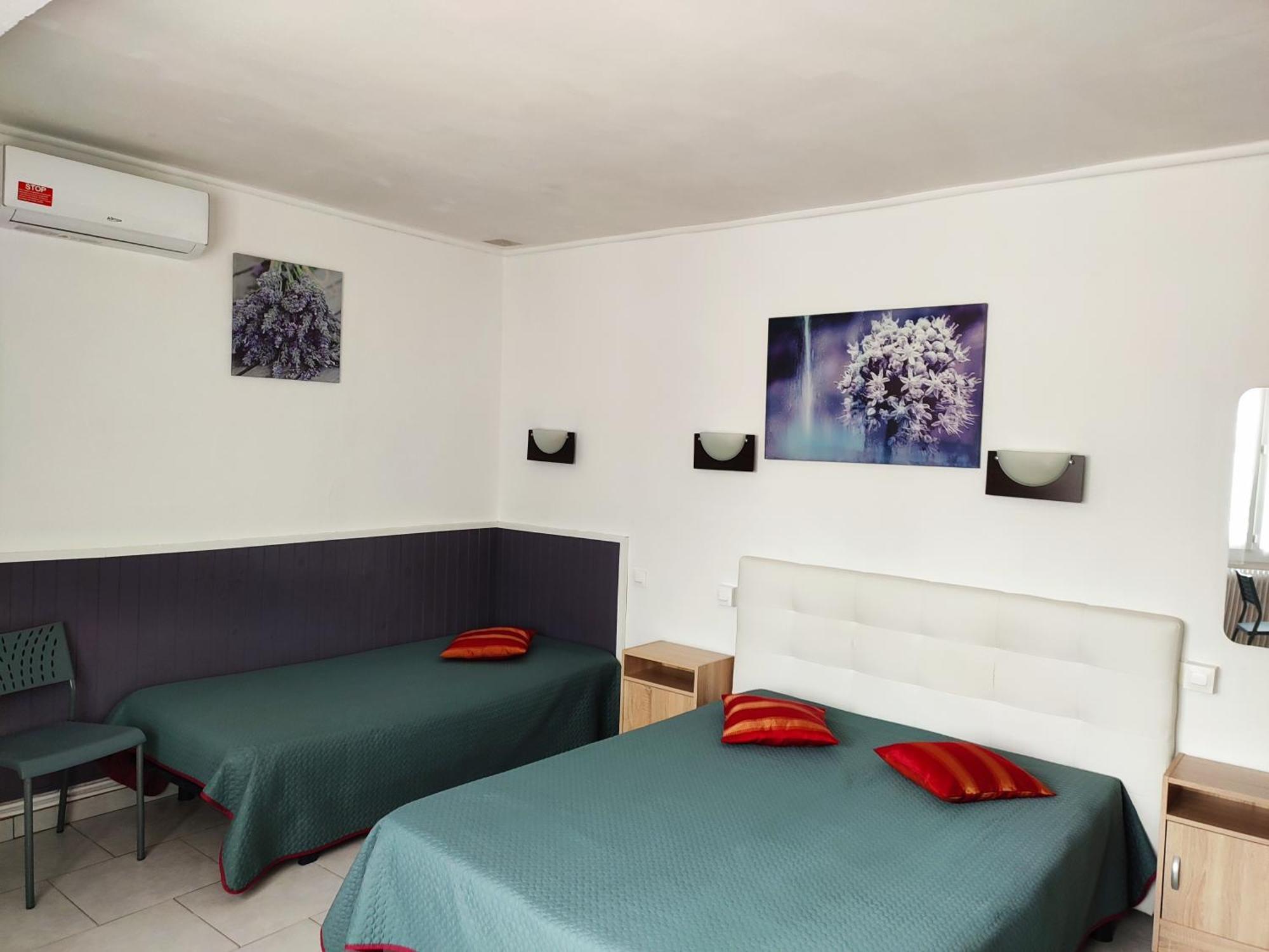 Hotel Le Calypso Hyères المظهر الخارجي الصورة